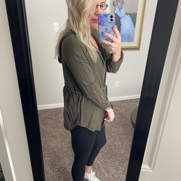 F21 Army green jacket - Picture 2 of 5